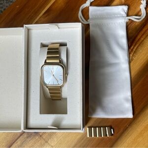 Breda Esther Watch